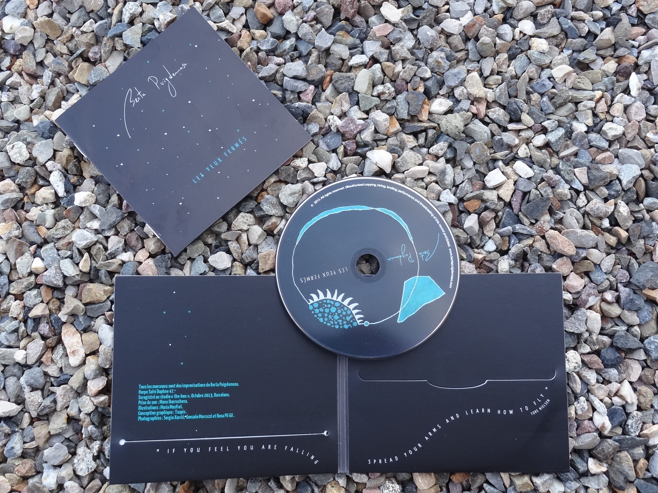 cd-LES YEUX FERMÉS 007